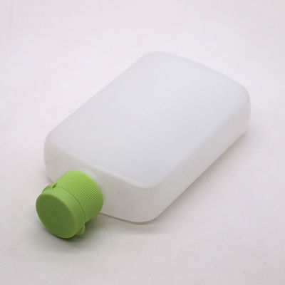 Garrafa cosmética quadrada plana de 120 ml de HDPE com cor personalizada e tampa giratória
