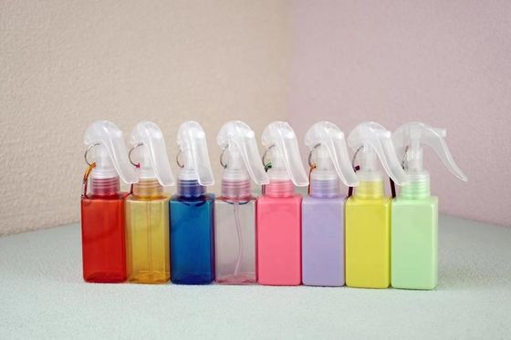 Impressora de tela 100ml PET Fota de pulverização de gatilho de forma quadrada com gancho mental portátil