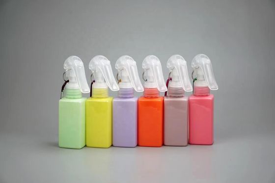 Impressora de tela 100ml PET Fota de pulverização de gatilho de forma quadrada com gancho mental portátil